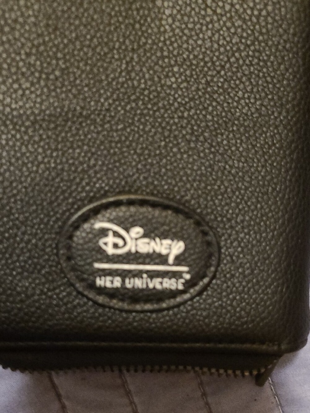 Disney The Nightmare Before Christmas Black Skull Accent Zip Wallet - Picture 3 of 4